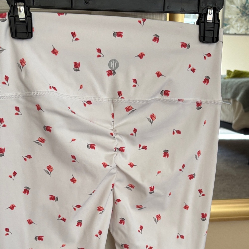 ASTORIA Activewear LUXE Rose Blossom Leggings - Picture 2 of 5